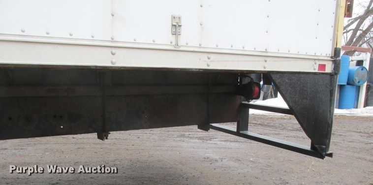 image for item DA8348 2006 International 4200 box truck