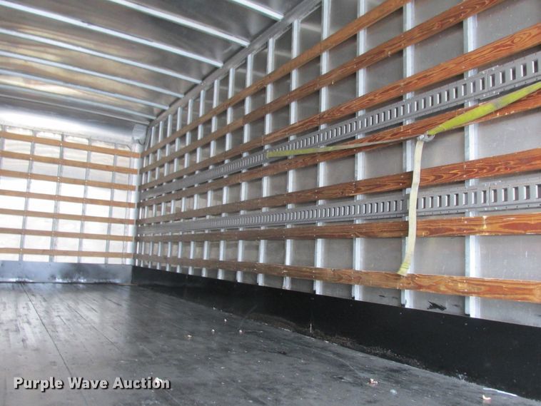 image for item DA8348 2006 International 4200 box truck