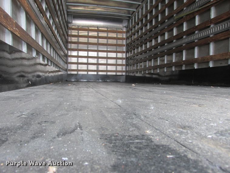 image for item DA8348 2006 International 4200 box truck