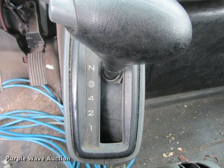 image for item DA8348 2006 International 4200 box truck