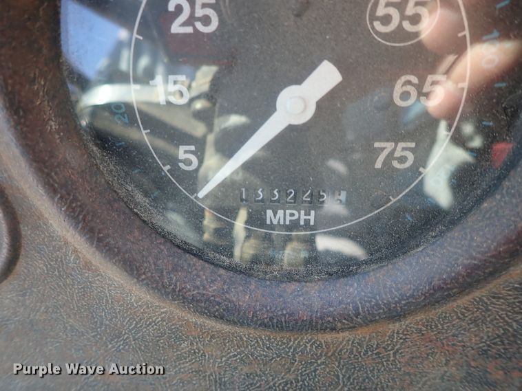 image for item DC3295 1992 Ford L8000 dump truck