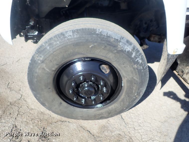 image for item DC3295 1992 Ford L8000 dump truck