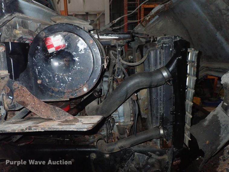 image for item DC3295 1992 Ford L8000 dump truck