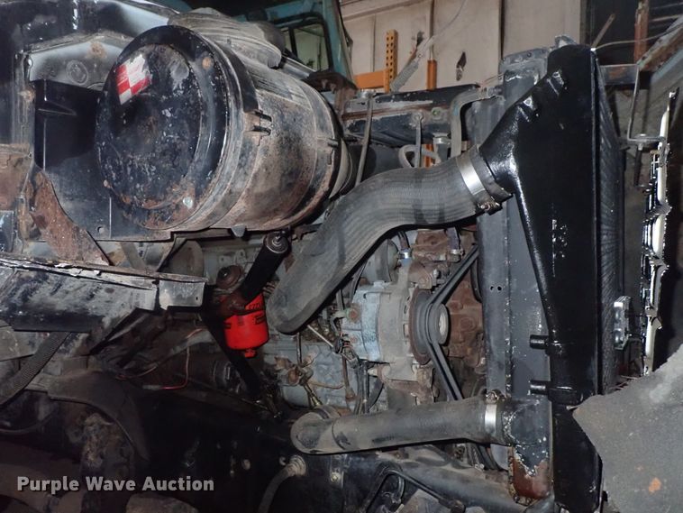 image for item DC3295 1992 Ford L8000 dump truck