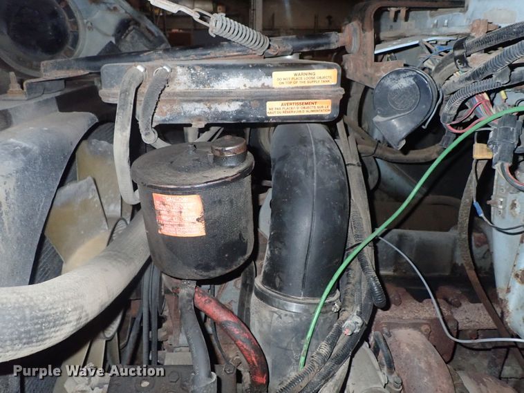 image for item DC3295 1992 Ford L8000 dump truck