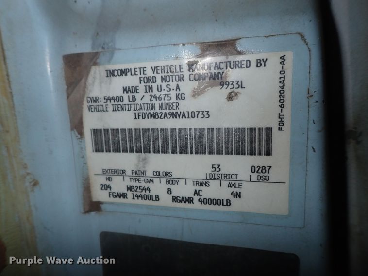 image for item DC3295 1992 Ford L8000 dump truck