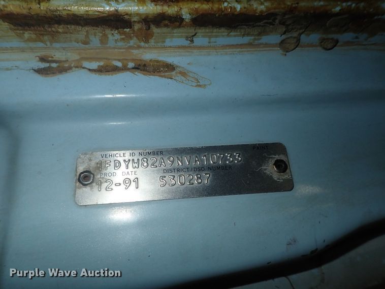 image for item DC3295 1992 Ford L8000 dump truck