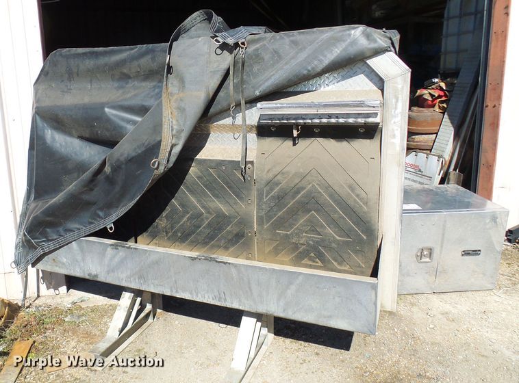 image for item DD1766 Headache rack