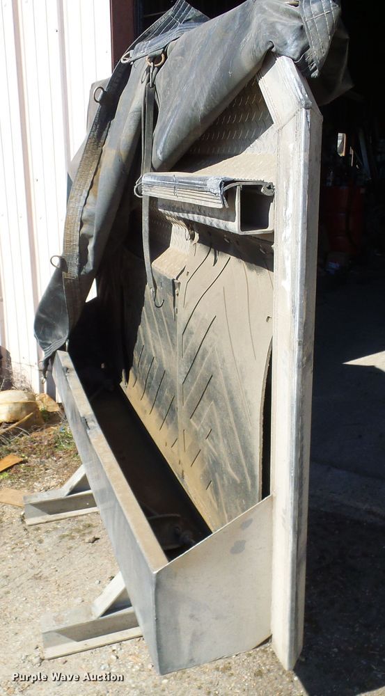 image for item DD1766 Headache rack