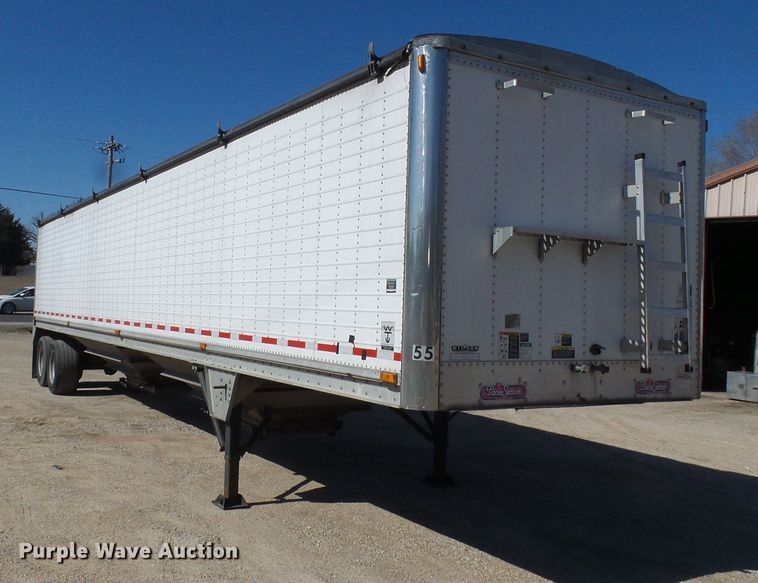 image for item DD1768 2003 Wilson double hopper bottom grain trailer