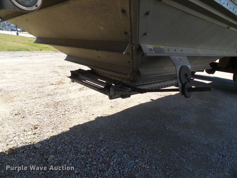 image for item DD1768 2003 Wilson double hopper bottom grain trailer