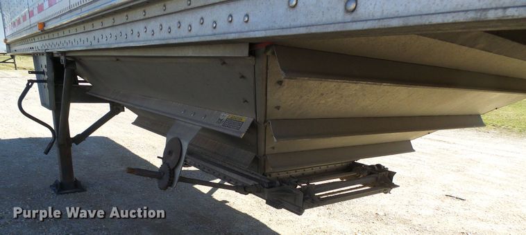 image for item DD1768 2003 Wilson double hopper bottom grain trailer