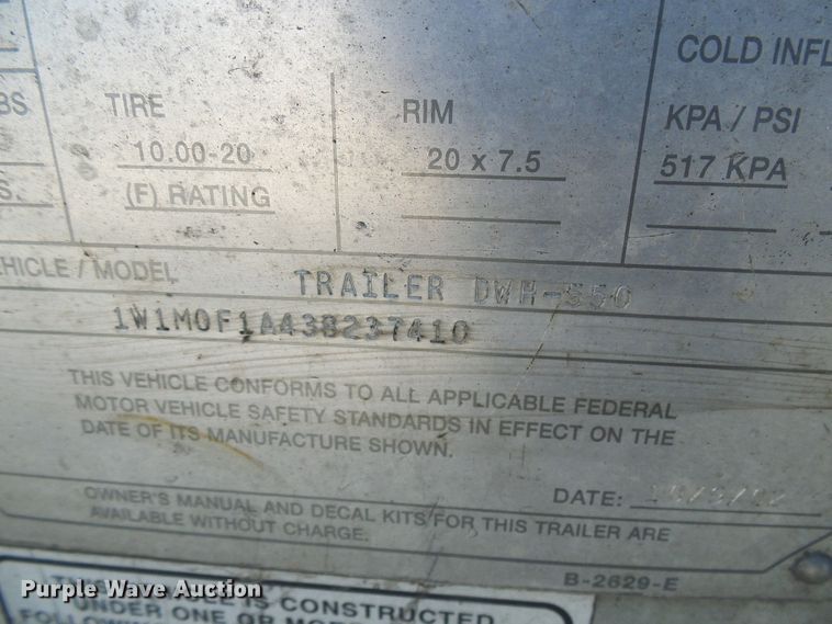 image for item DD1768 2003 Wilson double hopper bottom grain trailer