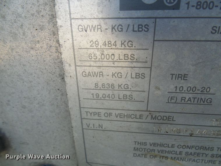 image for item DD1768 2003 Wilson double hopper bottom grain trailer