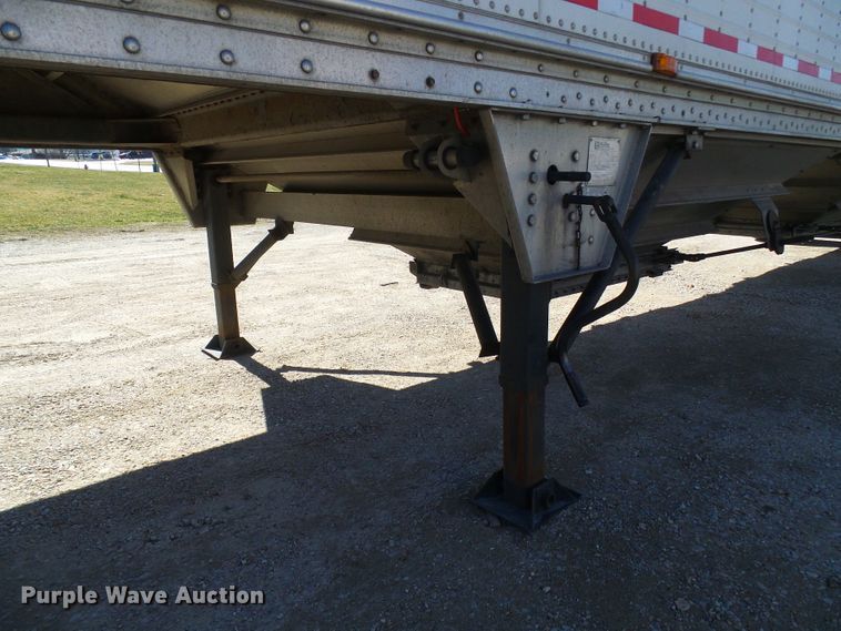 image for item DD1768 2003 Wilson double hopper bottom grain trailer