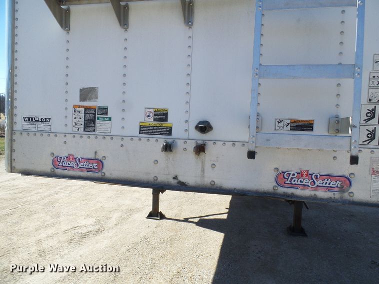 image for item DD1768 2003 Wilson double hopper bottom grain trailer
