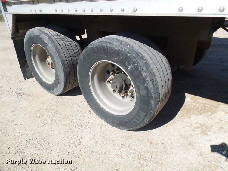 image for item DD1768 2003 Wilson double hopper bottom grain trailer