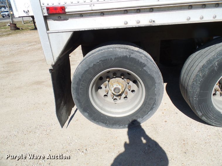image for item DD1768 2003 Wilson double hopper bottom grain trailer