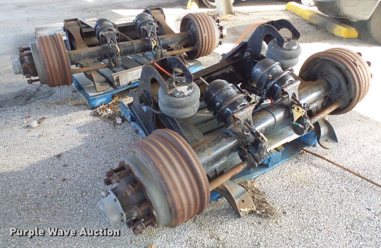 image for item DD1775 (2) Holland CB-2300-16 axles