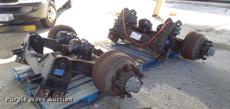 image for item DD1775 (2) Holland CB-2300-16 axles