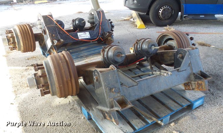 image for item DD1775 (2) Holland CB-2300-16 axles