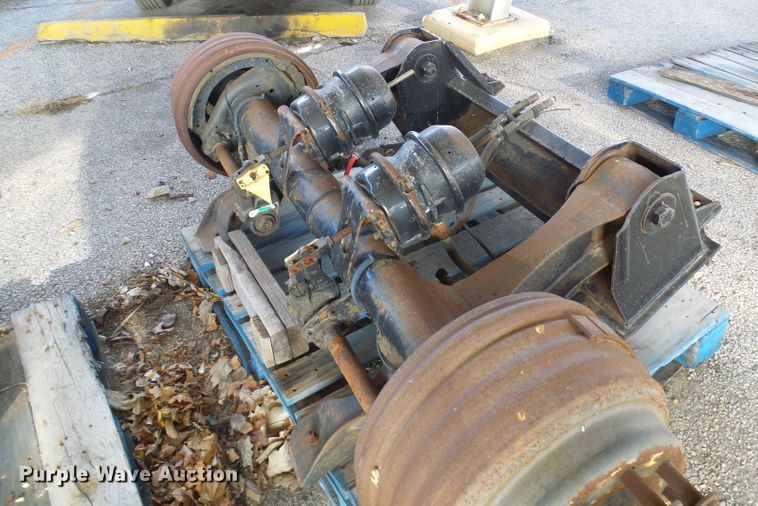 image for item DD1775 (2) Holland CB-2300-16 axles