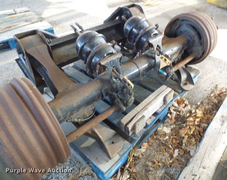 image for item DD1775 (2) Holland CB-2300-16 axles