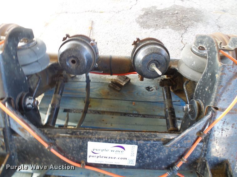 image for item DD1775 (2) Holland CB-2300-16 axles