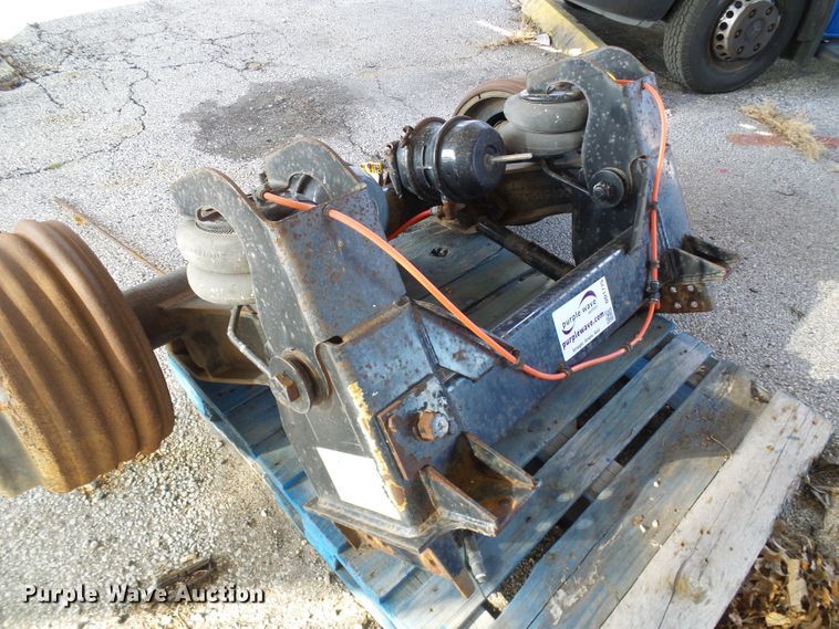 image for item DD1775 (2) Holland CB-2300-16 axles