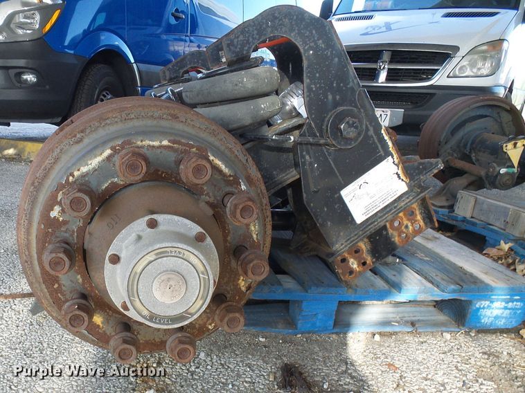 image for item DD1775 (2) Holland CB-2300-16 axles