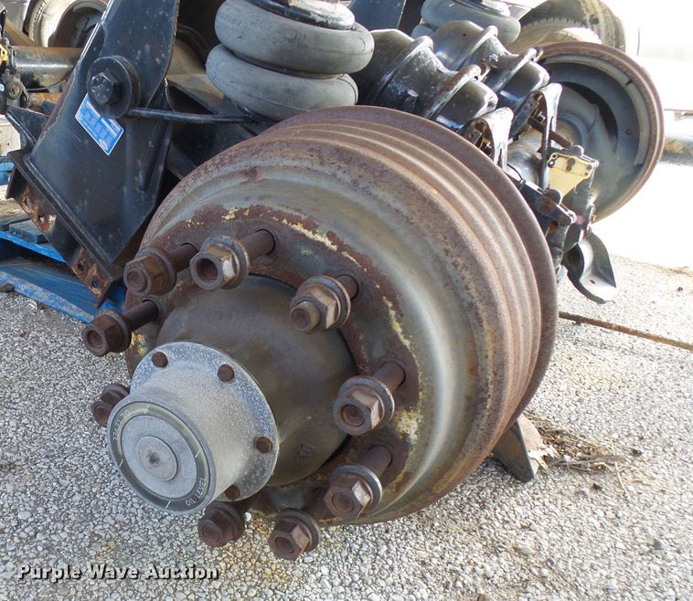 image for item DD1775 (2) Holland CB-2300-16 axles