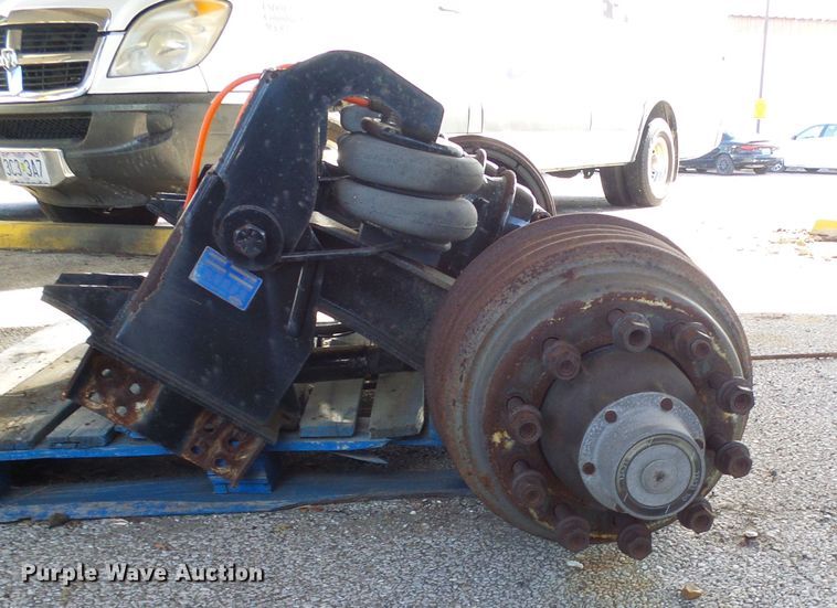 image for item DD1775 (2) Holland CB-2300-16 axles