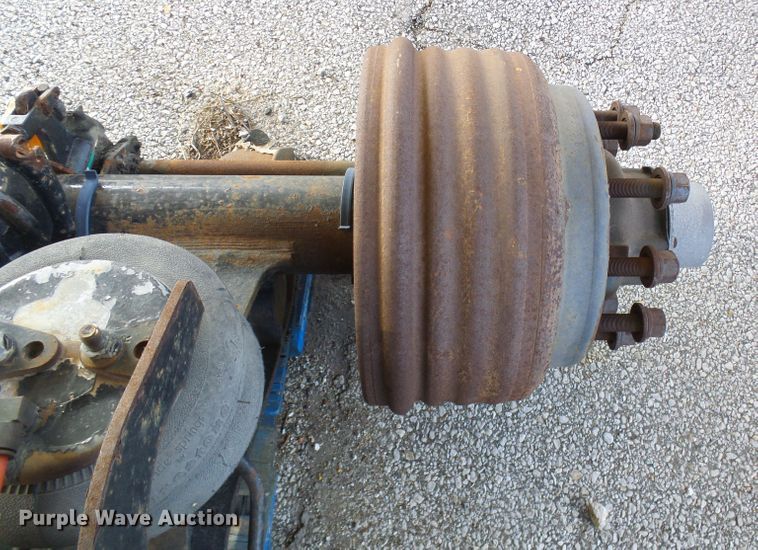 image for item DD1775 (2) Holland CB-2300-16 axles