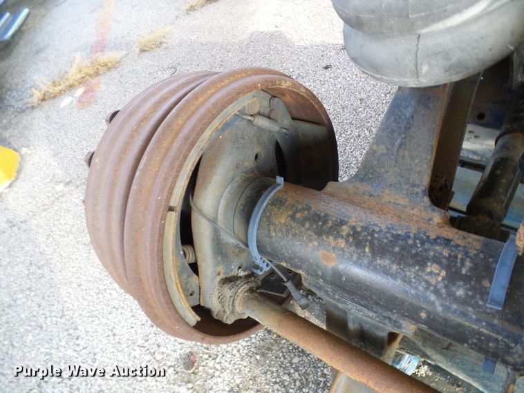 image for item DD1775 (2) Holland CB-2300-16 axles