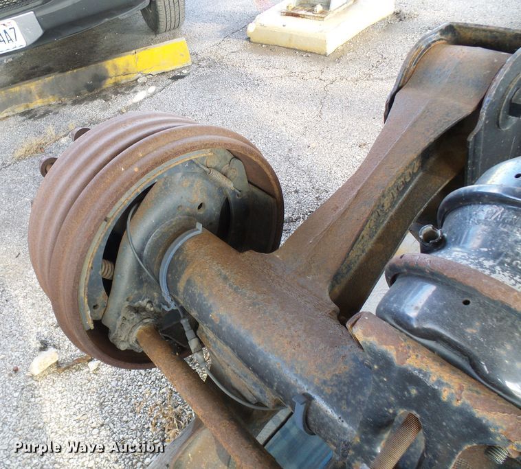 image for item DD1775 (2) Holland CB-2300-16 axles