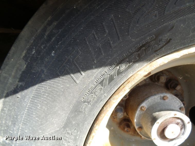 image for item DD1781 1997 drop deck equipment trailer