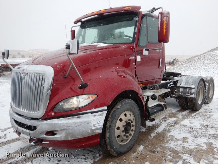 image for item DF7373 2010 International ProStar Eagle Premium semi truck