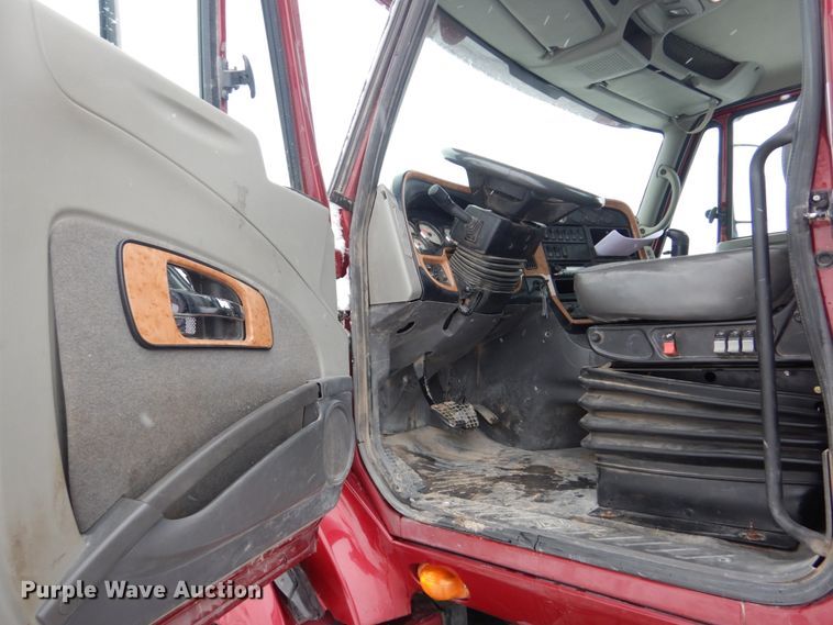 image for item DF7373 2010 International ProStar Eagle Premium semi truck