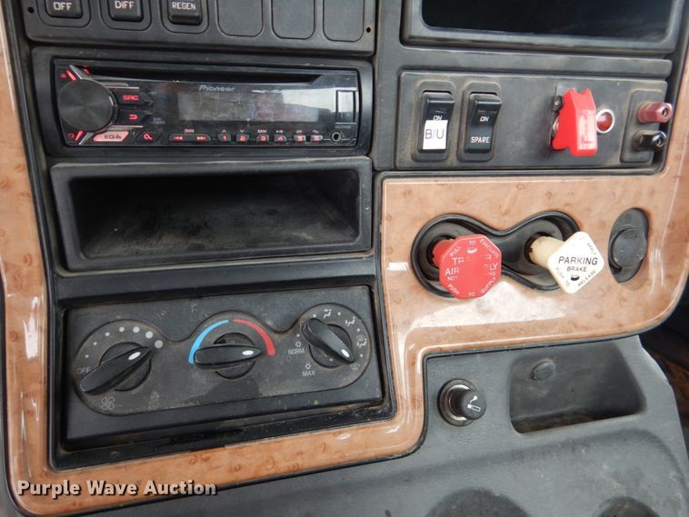 image for item DF7373 2010 International ProStar Eagle Premium semi truck