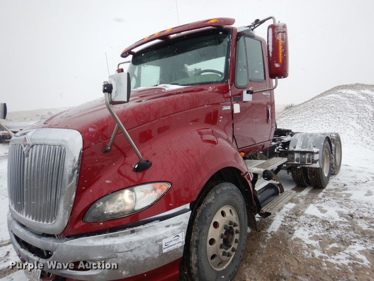 image for item DF7373 2010 International ProStar Eagle Premium semi truck