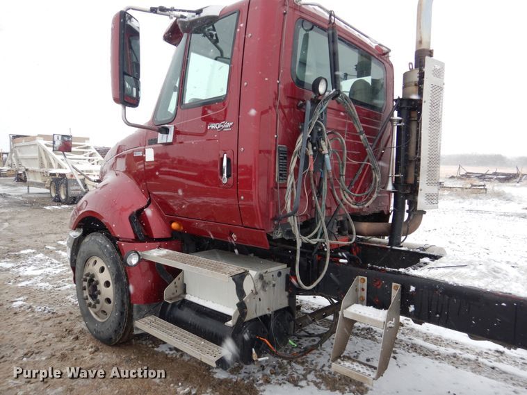 image for item DF7373 2010 International ProStar Eagle Premium semi truck