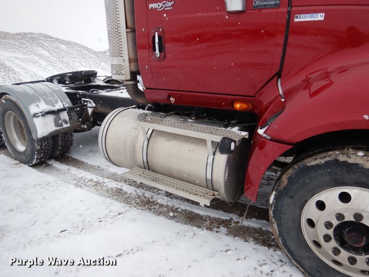 image for item DF7373 2010 International ProStar Eagle Premium semi truck