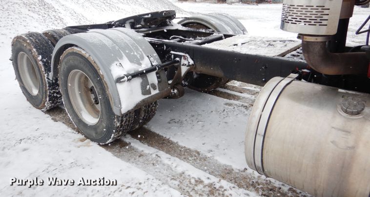 image for item DF7373 2010 International ProStar Eagle Premium semi truck