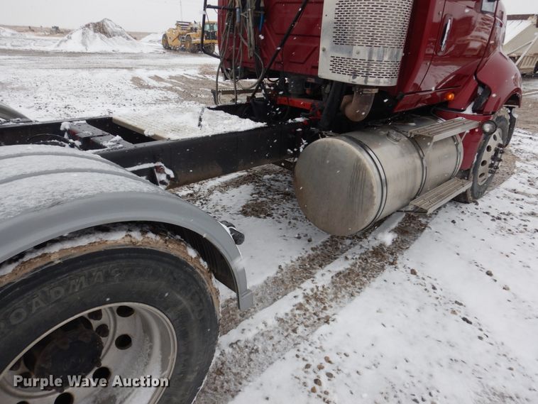 image for item DF7373 2010 International ProStar Eagle Premium semi truck