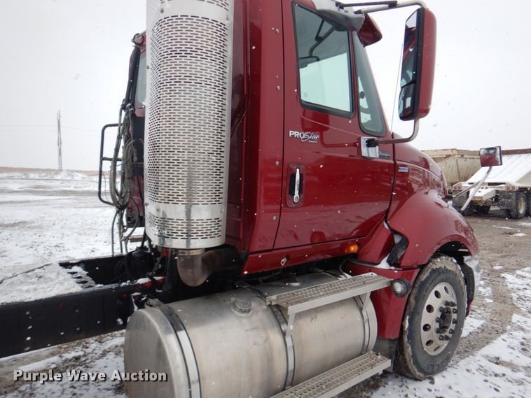 image for item DF7373 2010 International ProStar Eagle Premium semi truck