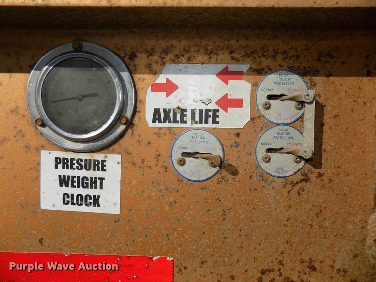 image for item DG2521 2017 Puma TD2350 side dump trailer