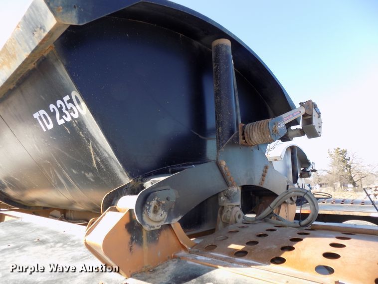 image for item DG2521 2017 Puma TD2350 side dump trailer