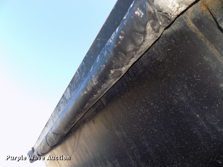 image for item DG2521 2017 Puma TD2350 side dump trailer