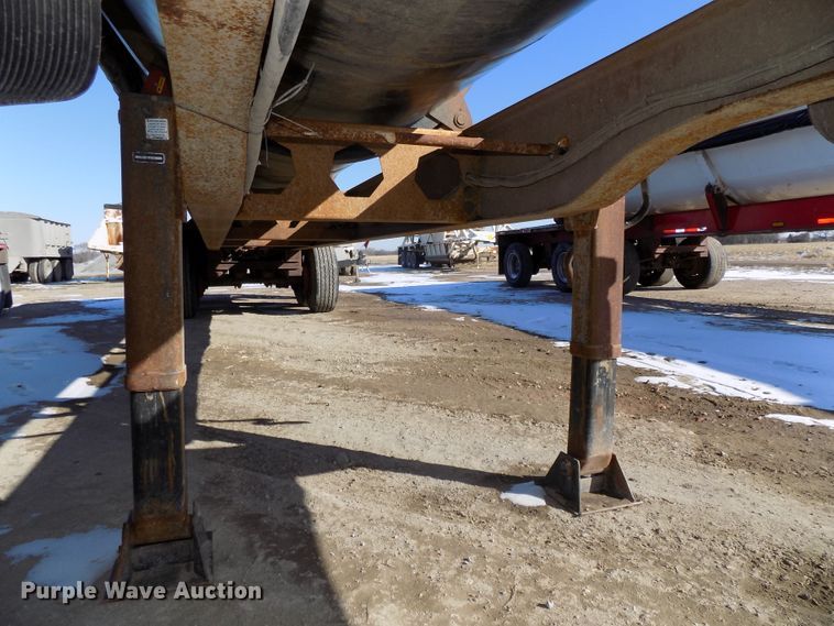 image for item DG2521 2017 Puma TD2350 side dump trailer