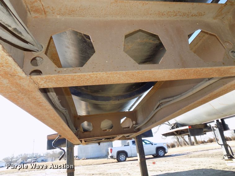 image for item DG2521 2017 Puma TD2350 side dump trailer